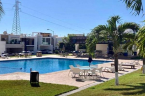 CASA CON ALBERCA FAMILIAR Y CÓMODA REAL DEL VALLE